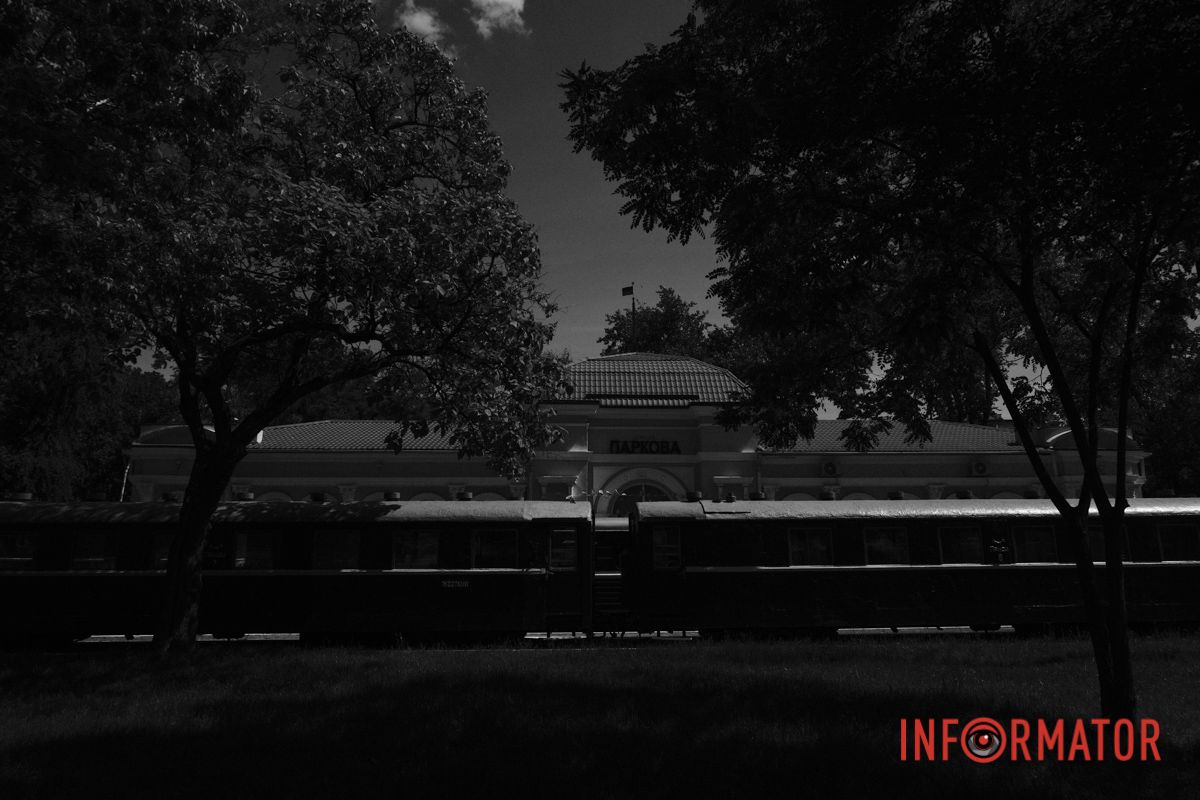 Никогда не спит город: нуарный Днепр в черно-белых тонах 19