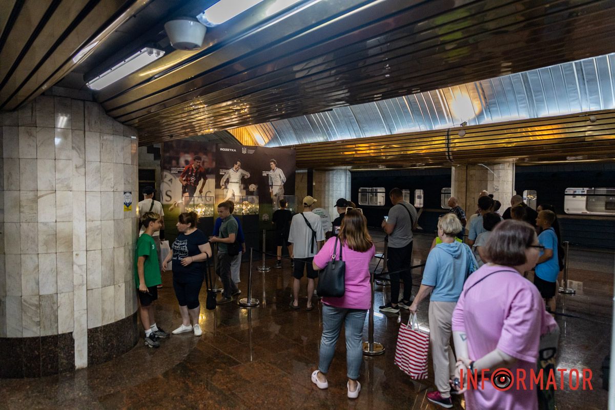 Впервые сразу три «Золотых мяча» на один день приехали в Днепр 17