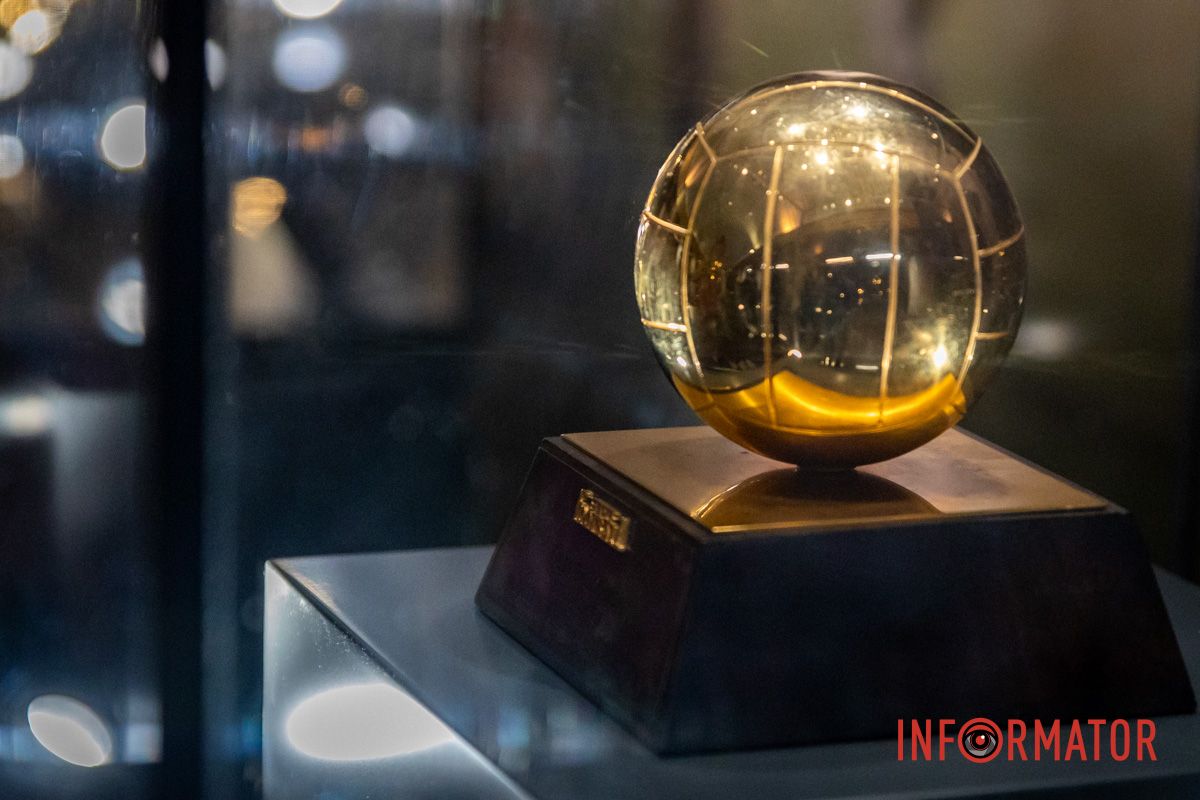 Впервые сразу три «Золотых мяча» на один день приехали в Днепр 21