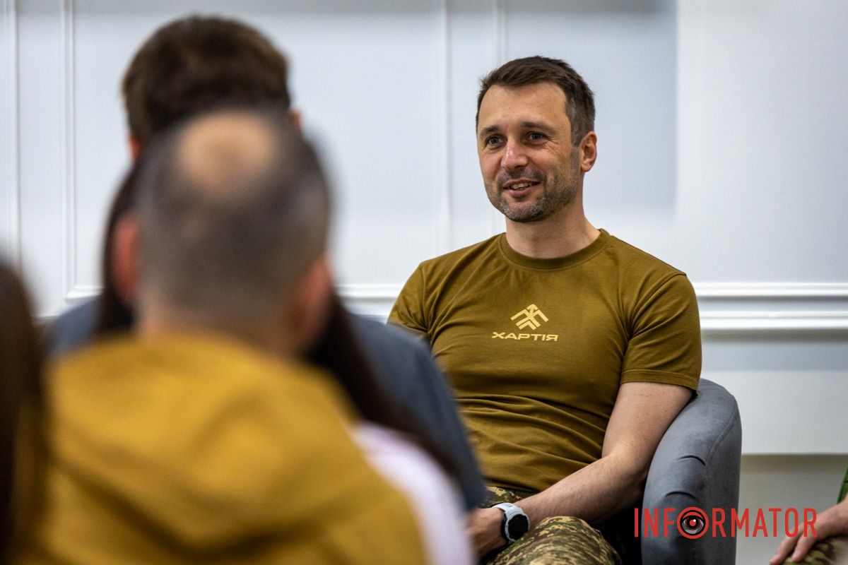 Днепр стал четвертым городом, где появилось пространство "Хартии" В Днепре на Баррикадной открылся "Хартия-Хаб" 13-й бригады НГУ 8