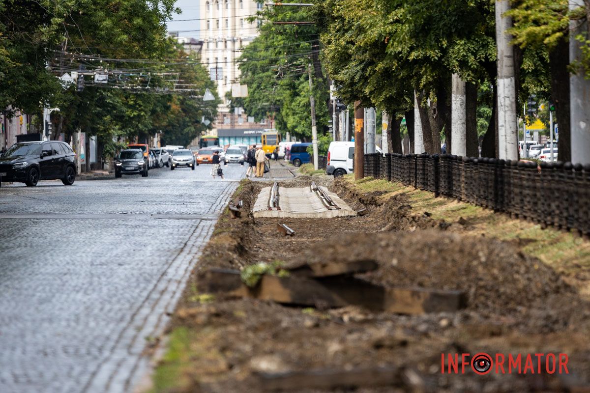 Перший з них планують отримати наприкінці 2025 року «Готуються до нових трамваїв за майже 8,5 мільйонів євро»: у Дніпрі оновлюють колії на проспекті Яворницького 6