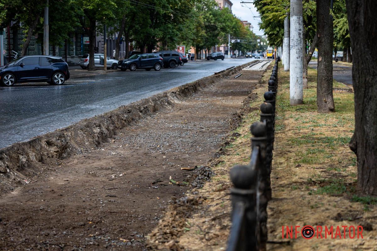 Частина робіт уже виконана «Готуються до нових трамваїв за майже 8,5 мільйонів євро»: у Дніпрі оновлюють колії на проспекті Яворницького 9