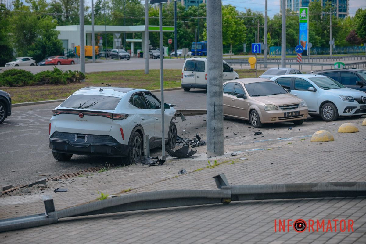 Рух поруч з місцем аварії не ускладнено