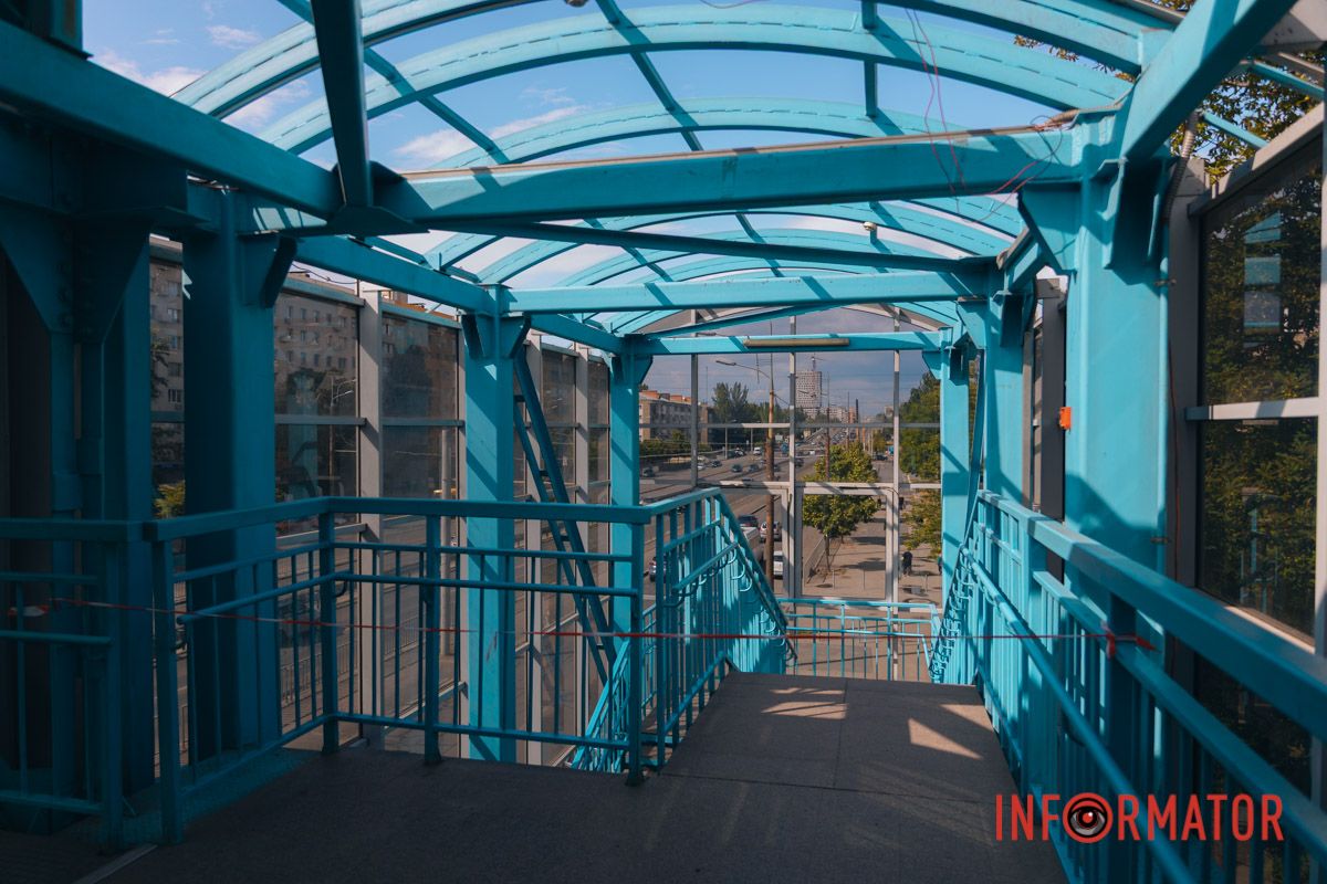 Перехід знаходиться в районі будинків №1-2