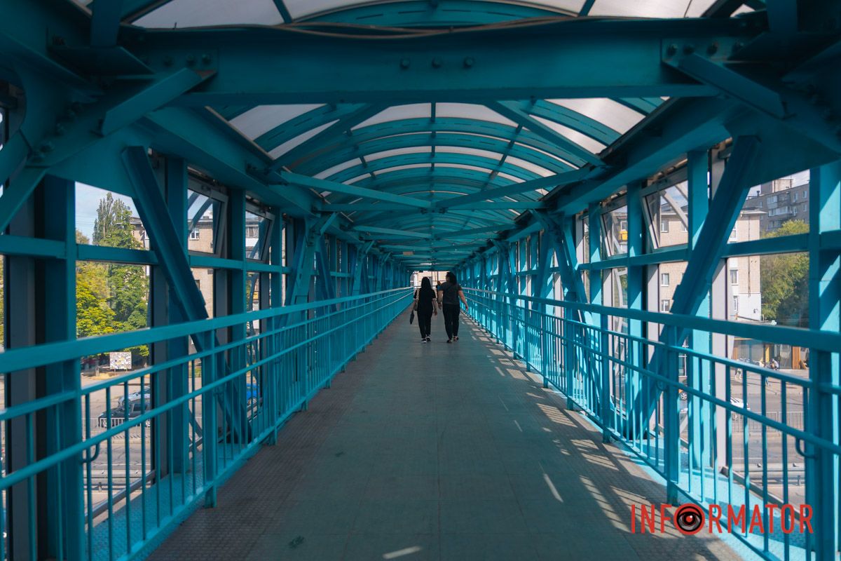 Фальцевий металевий профіль є міцним і стійкими до вітру та опадів