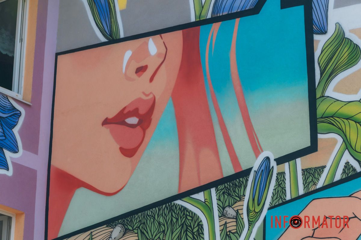 У Дніпрі на стінах ліцею №97 з’явився мурал у вигляді коміксу 9