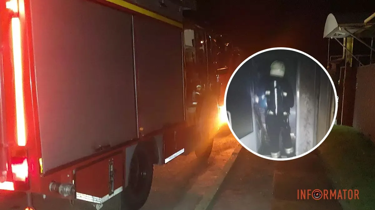 У Дніпрі на Мостовій зайнявся житловий будинок: із задимленої будівлі евакуювали чоловіка
