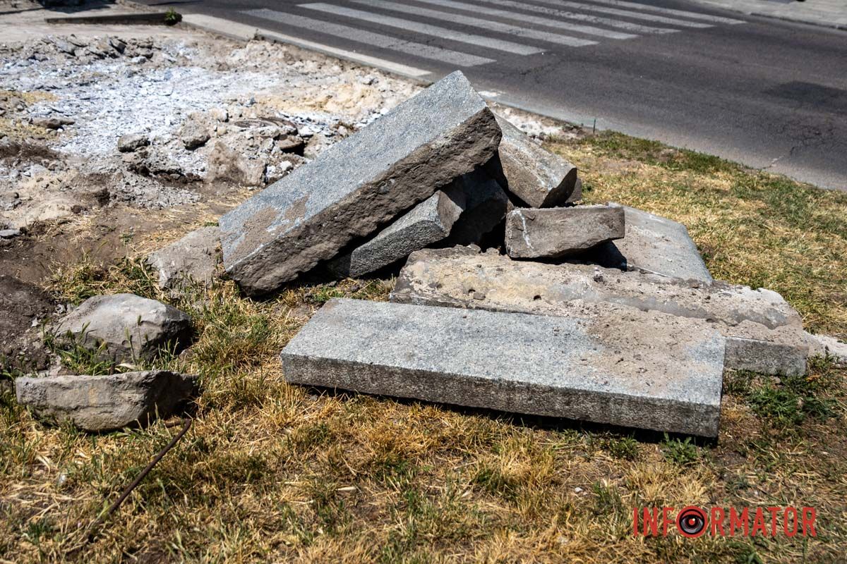 Ремонт на перехресті проспектів Науки та Яворницького Ремонт на перехресті проспектів Науки та Яворницького