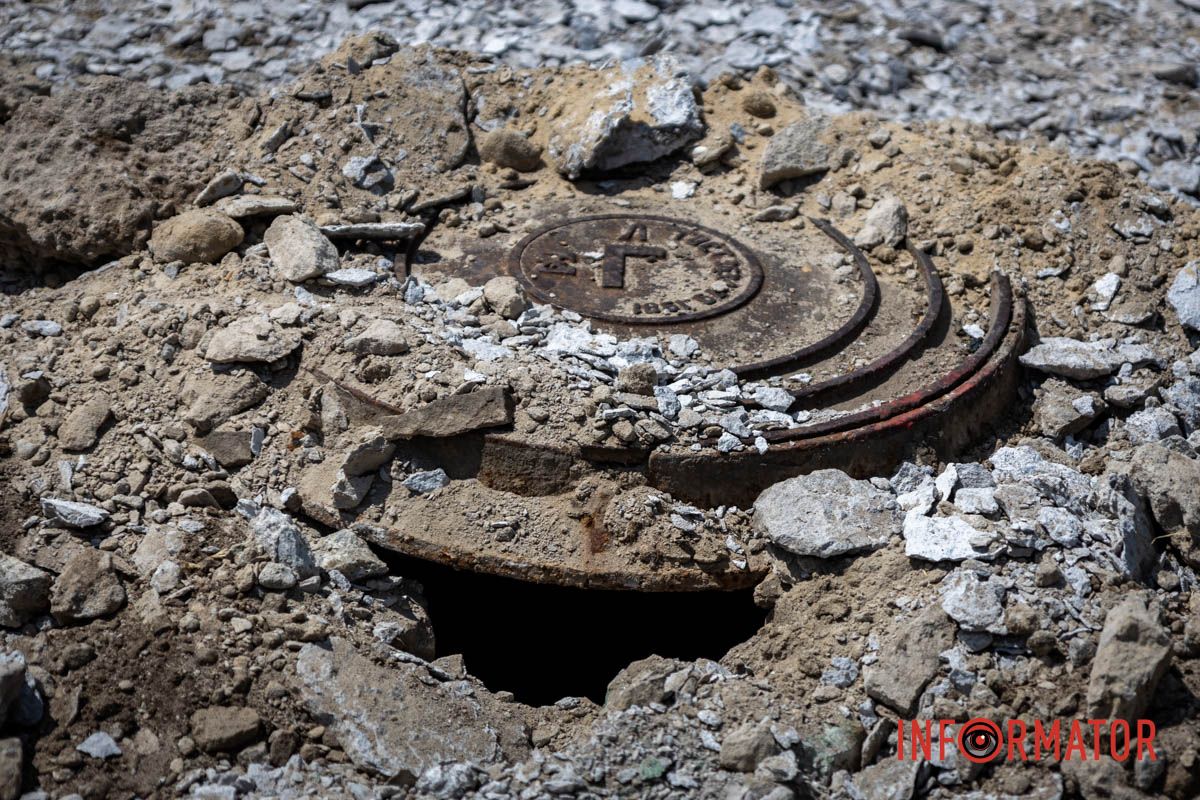 Дорожня техніка працює зранку Дорожня техніка працює зранку