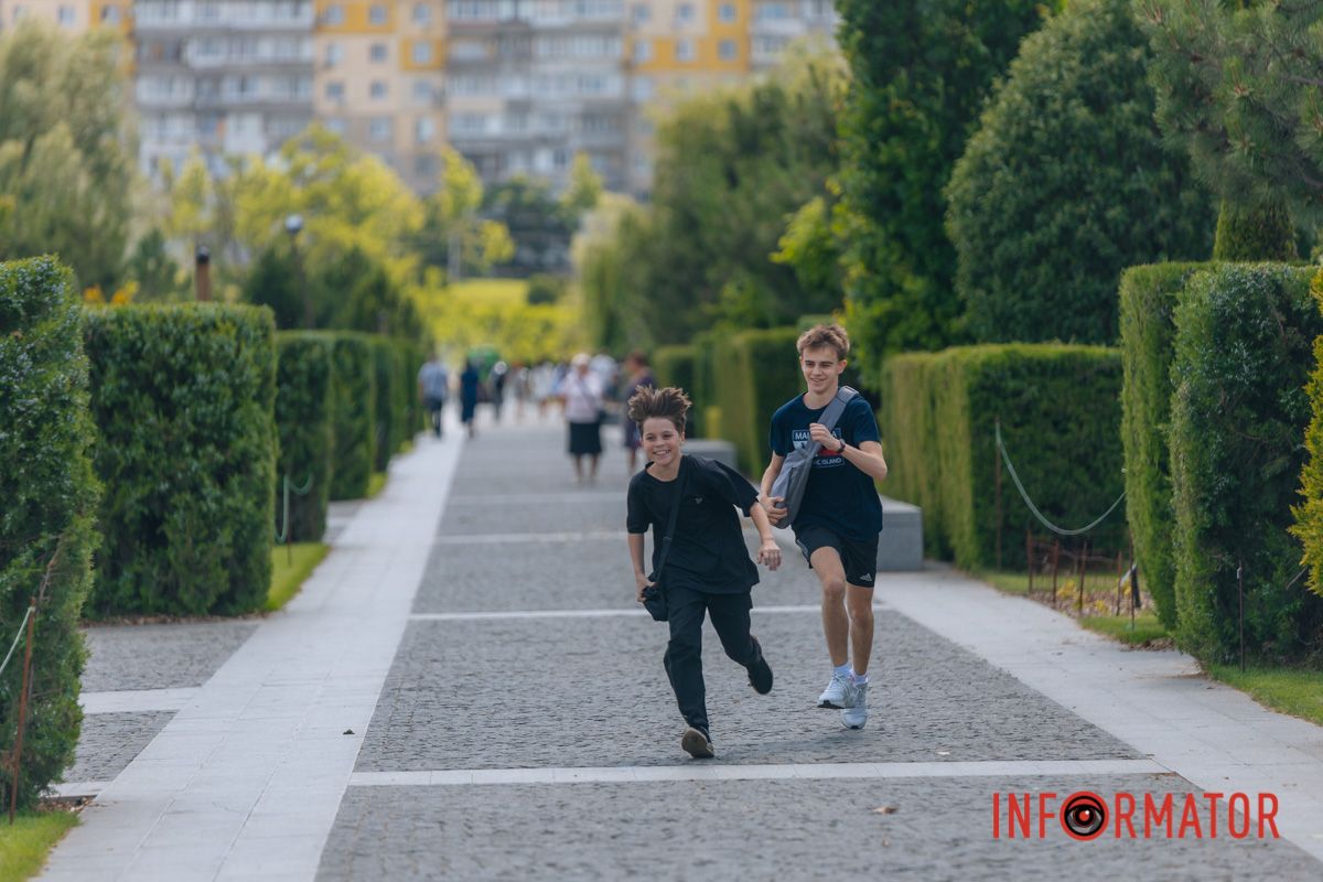 Яхт-клуб "Сечь" летом: уголок природы в сердце Днепра 34