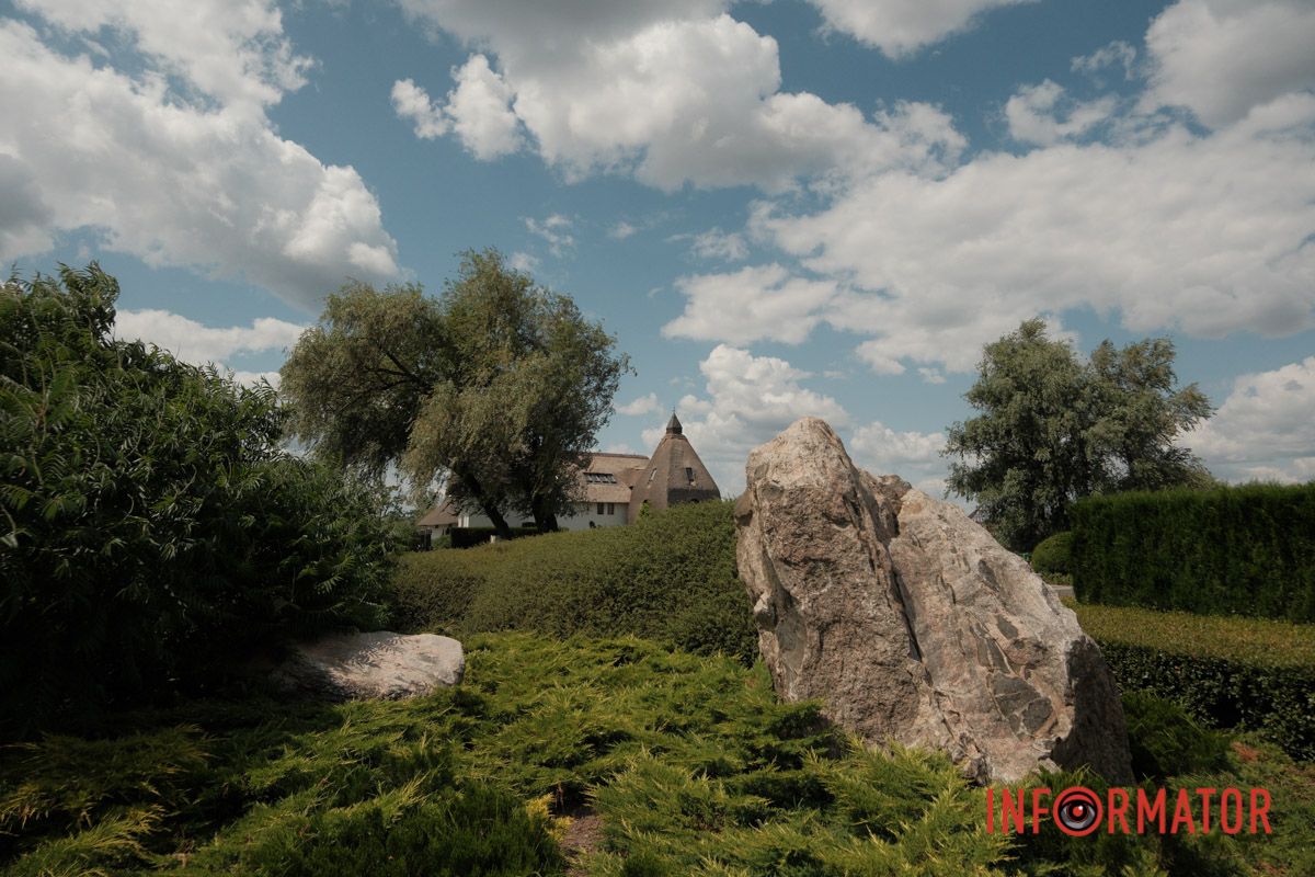 Яхт-клуб "Сечь" летом: уголок природы в сердце Днепра 35