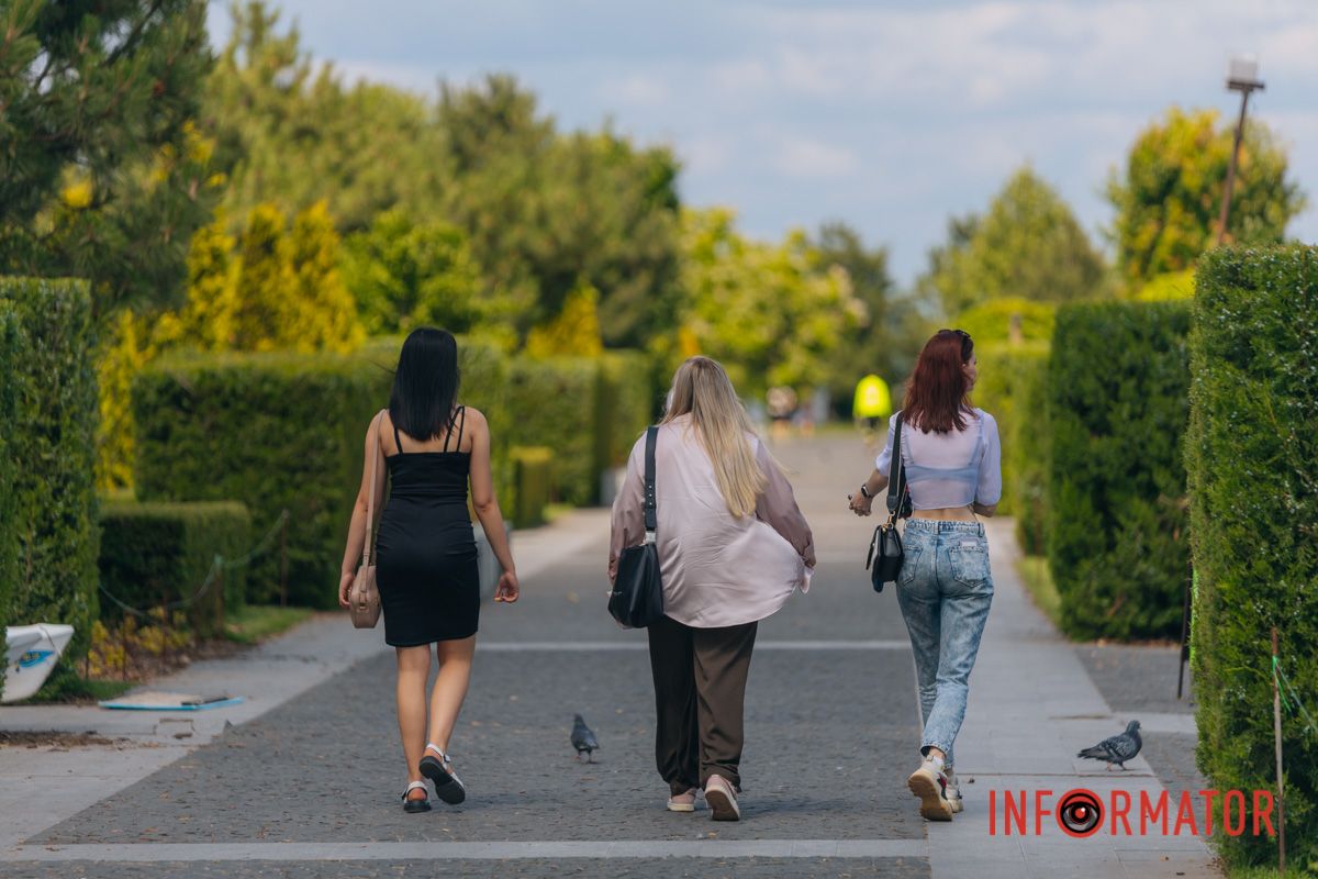 Яхт-клуб "Сечь" летом: уголок природы в сердце Днепра 46