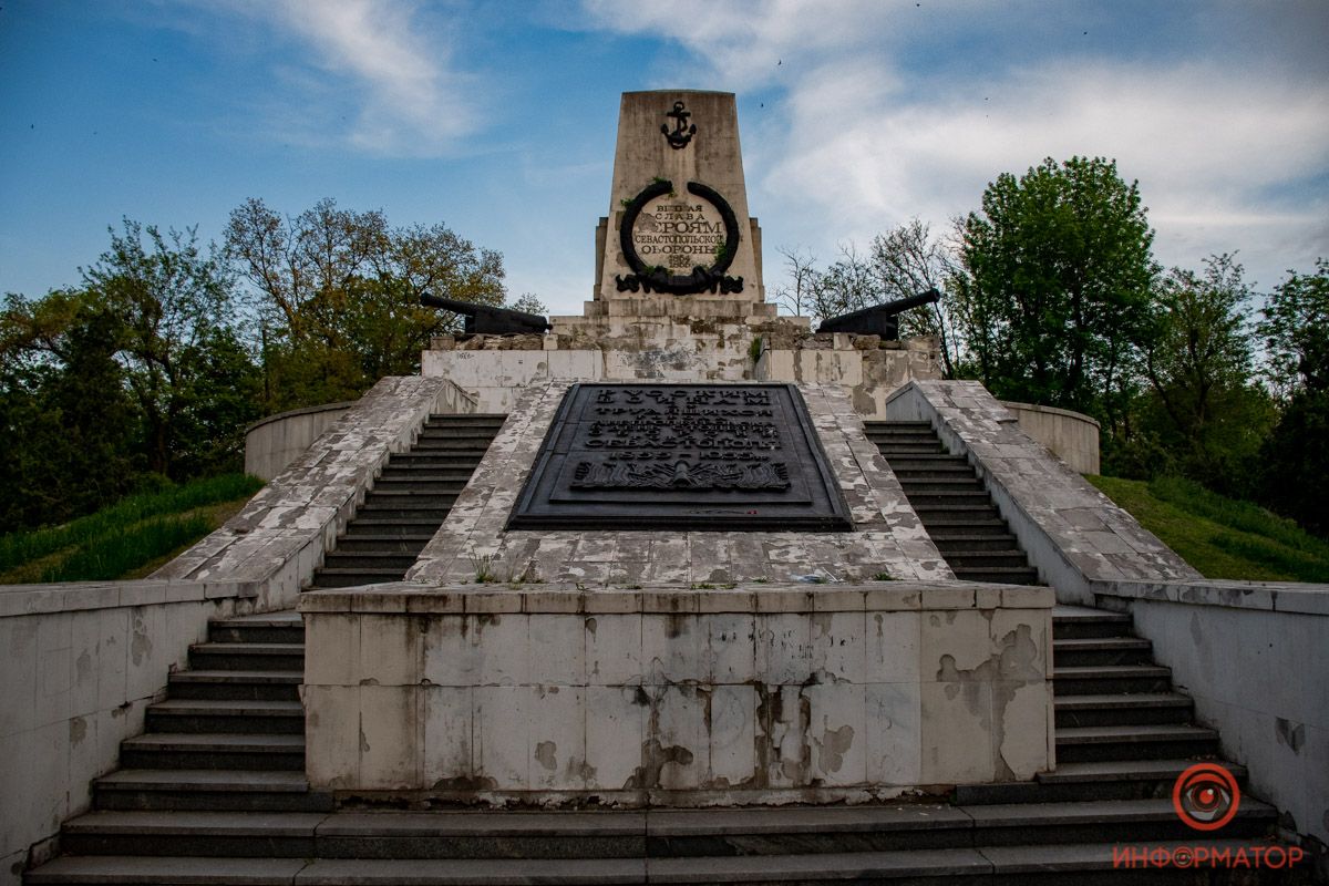 Так виглядав монумент у 2020 році