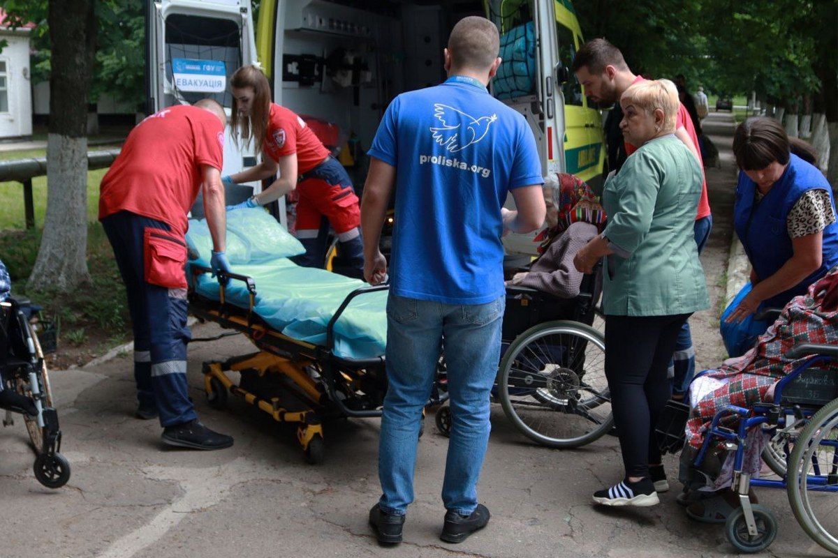 Подопечные будут проживать в заведениях со стационарным уходом и получать необходимую помощь Подопечные будут проживать в заведениях со стационарным уходом и получать необходимую помощь