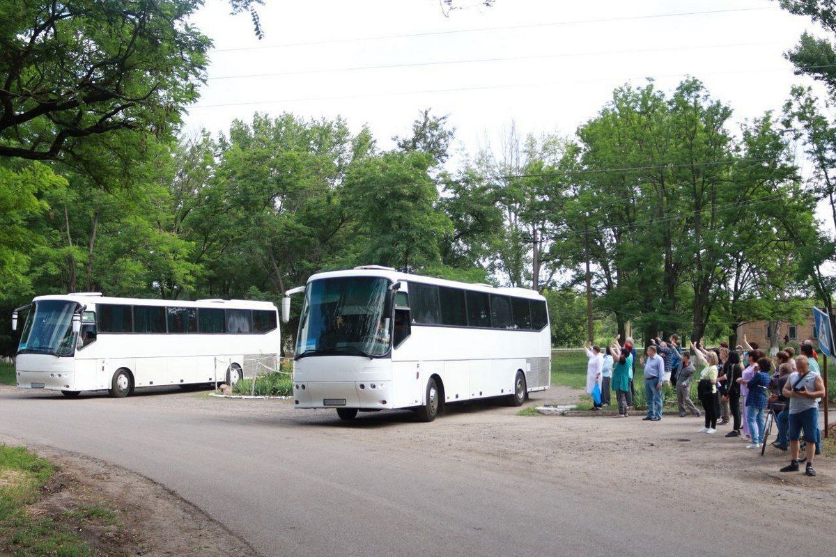 Из Синельниковского района эвакуировали более 190 подопечных интерната Из Синельниковского района эвакуировали более 190 подопечных интерната