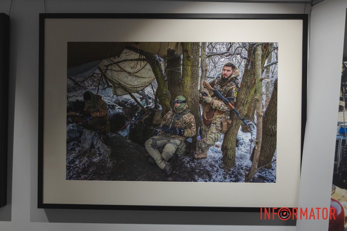 В Днепр прибыл художественный поезд с работами известного американского мецената Говарда Баффета 29