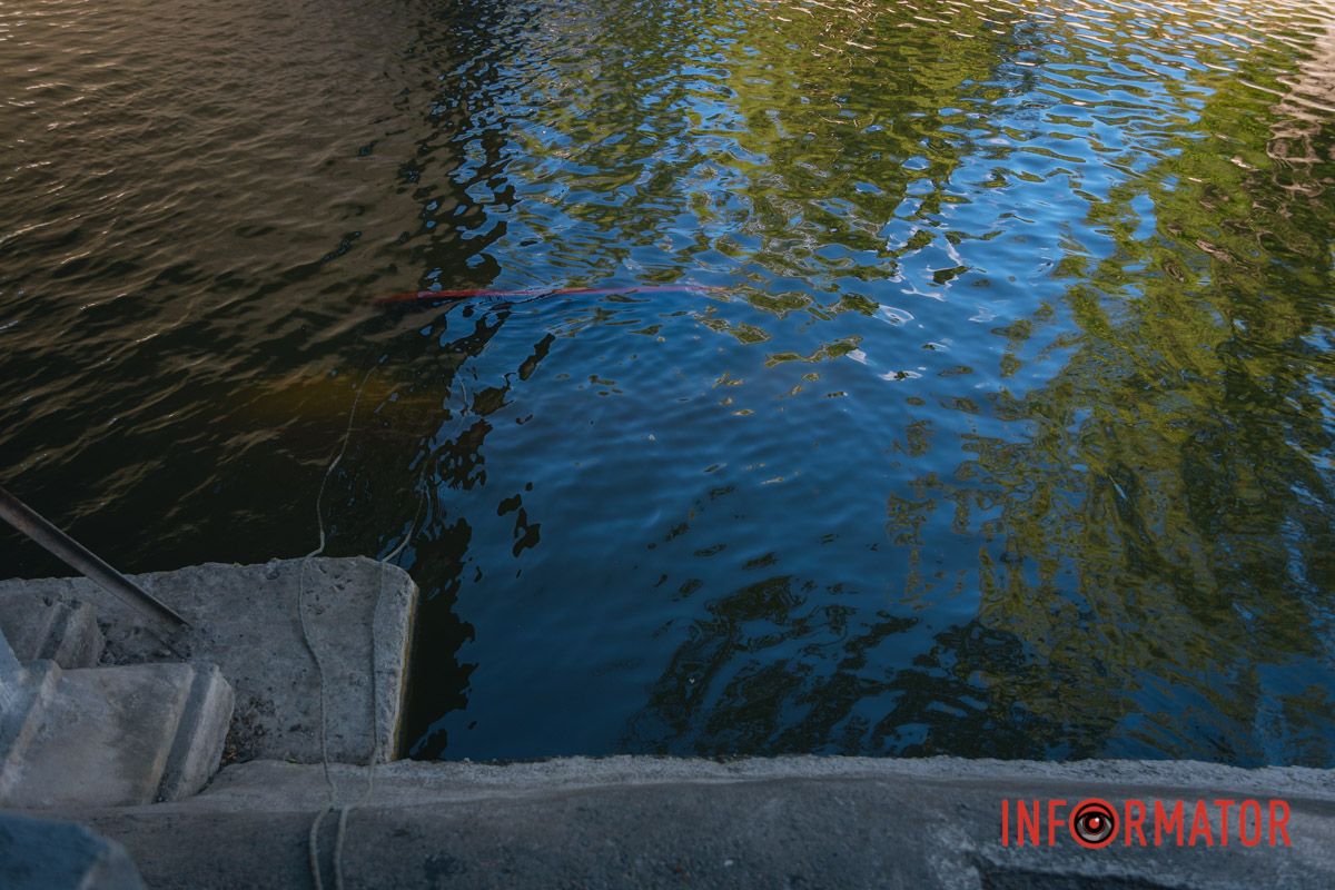 В Днепре утонул катамаран с пассажирами: что произошло в парке Глобы 4