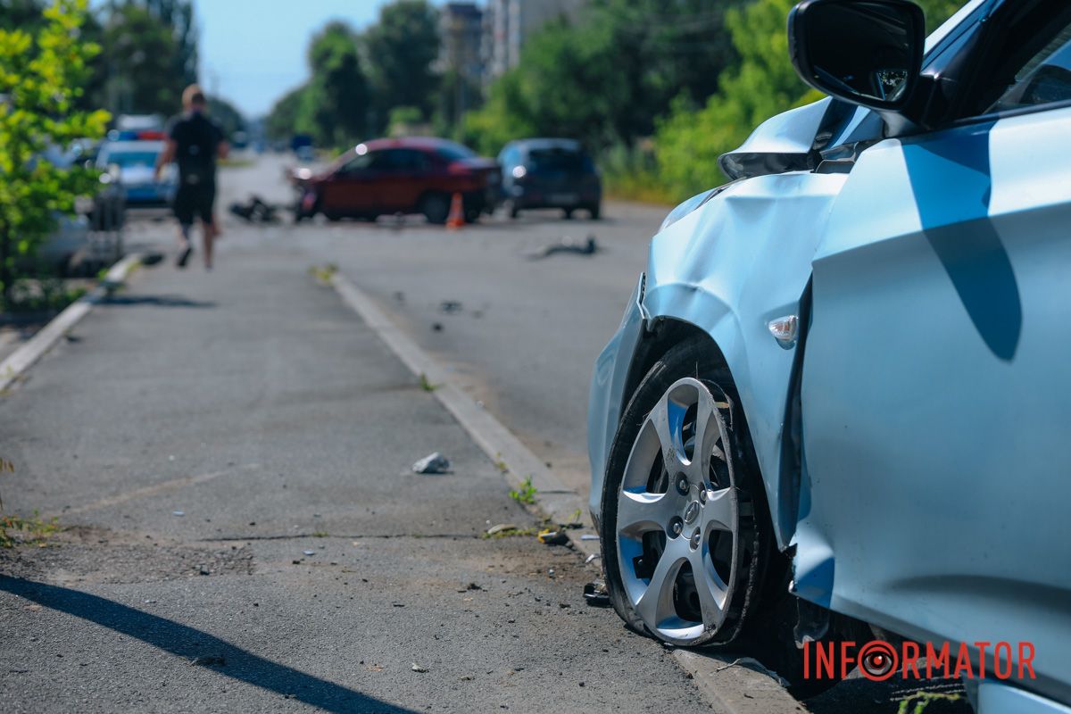 З якої саме автівки люди отримали травми - не уточнюється