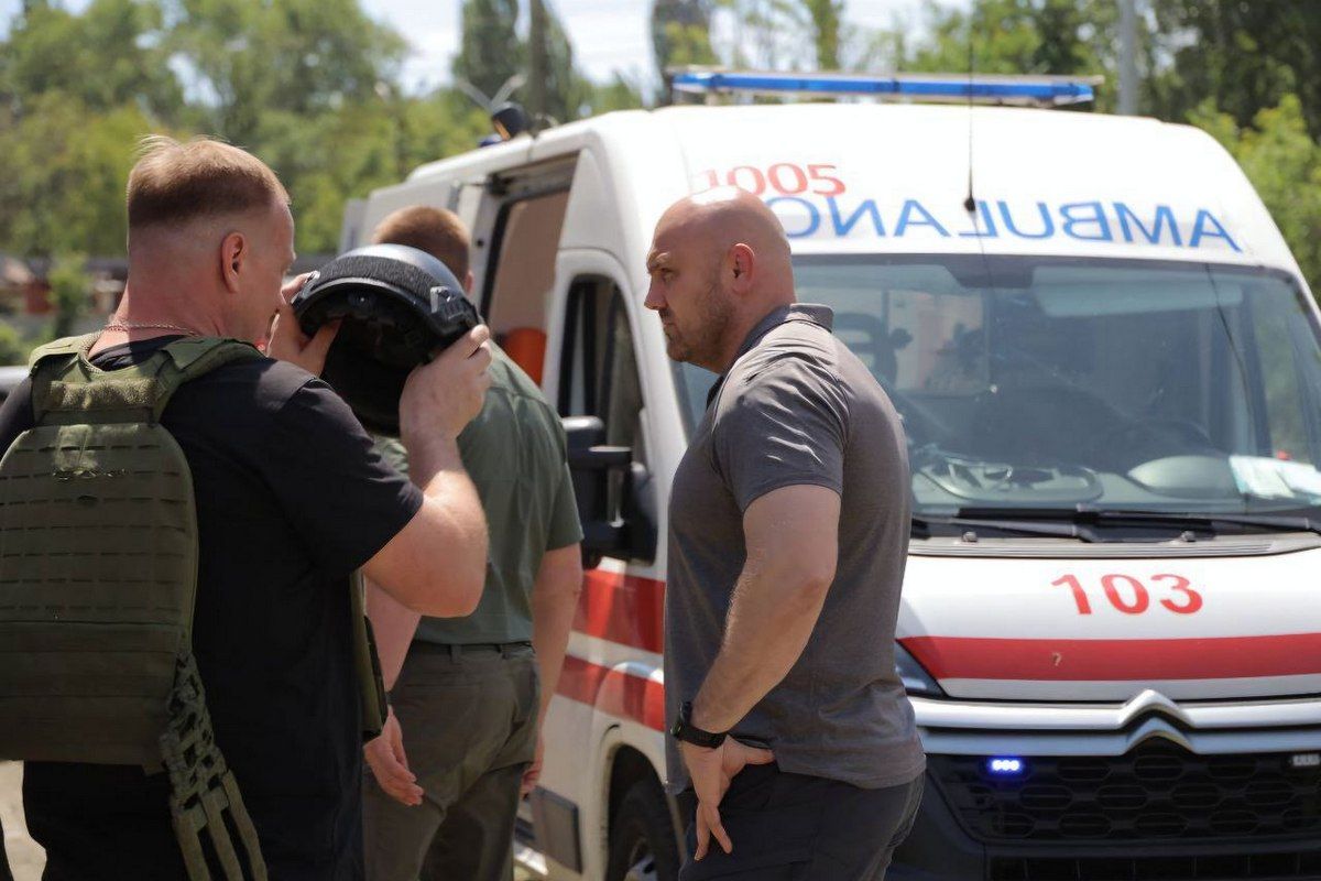 Сергій Лисак на місці атаки у Дніпрі Щонайменше троє загиблих, серед постраждалих – діти: Лисак та Філатов сповістили про наслідки ракетної атаки на Дніпро та Самар 7