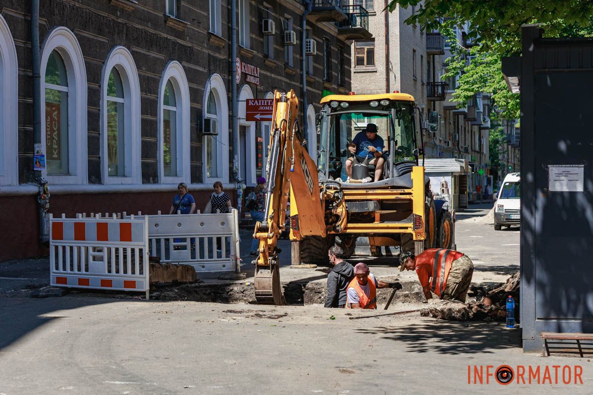 Речь идет о участке между домами №11 и №13 по улице Независимости.