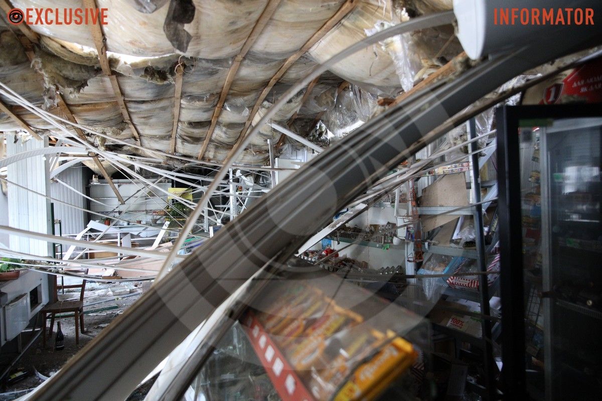 Все, что осталось от магазина Трагический день в Днепре: как по городу выглядят локации, изуродованные от «прилетов» 11
