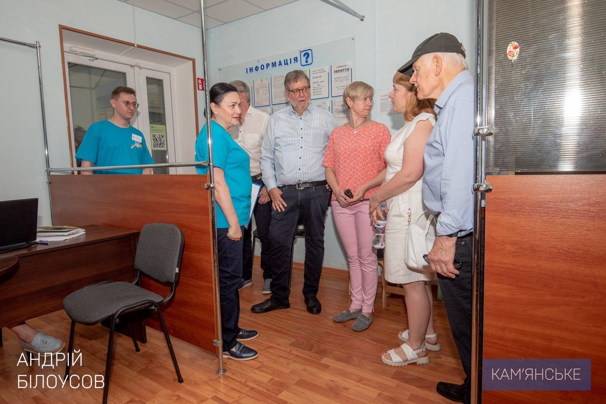 Протягом двох днів перебування гості ознайомлюватимуться з роботою муніципальних служб  До Кам’янського завітала офіційна делегація з німецького міста Вупперталь 7