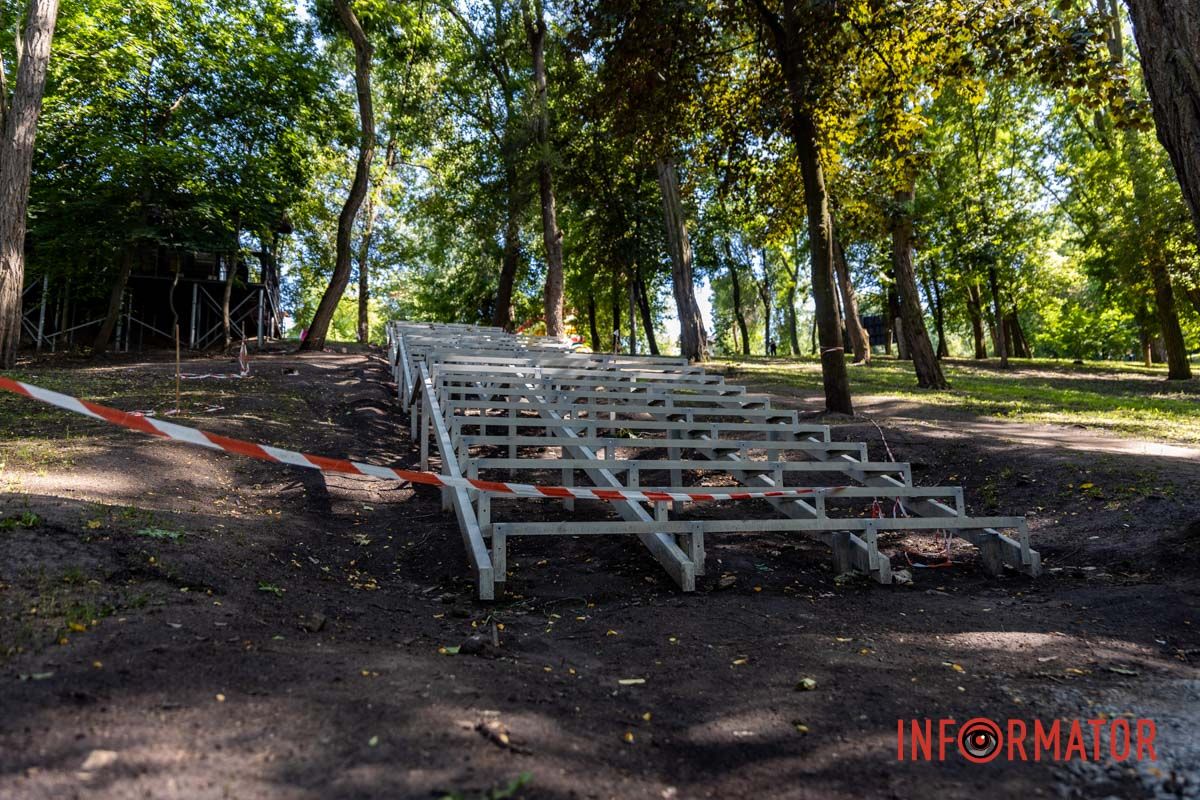 А также собственноручно убрать мусор с данного участка