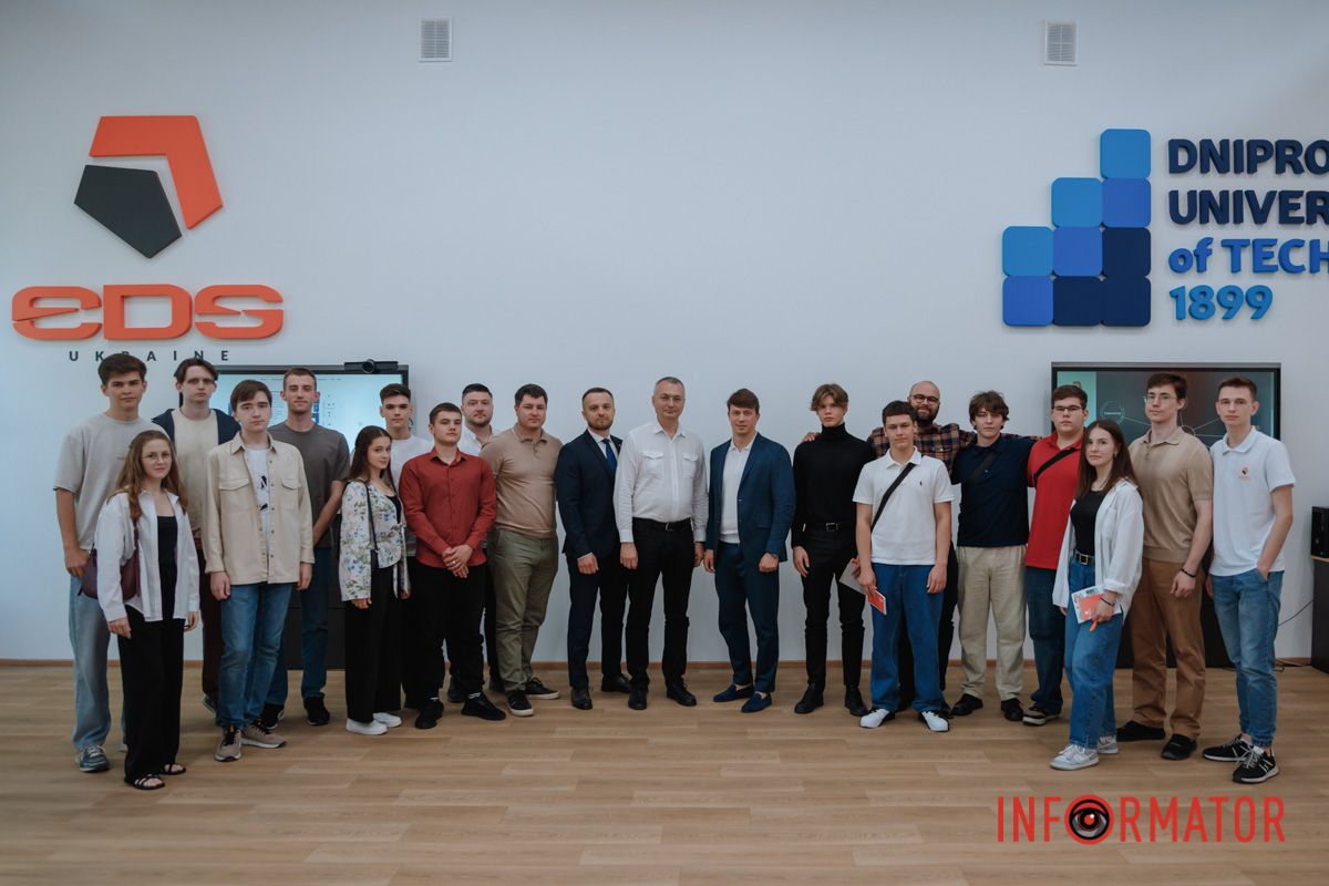 Після університету — готовий фахівець: EDS Ukraine та НТУ “Дніпровська політехніка” відкрили R&D-лабораторію для підготовки молоді до реальних проєктів 5