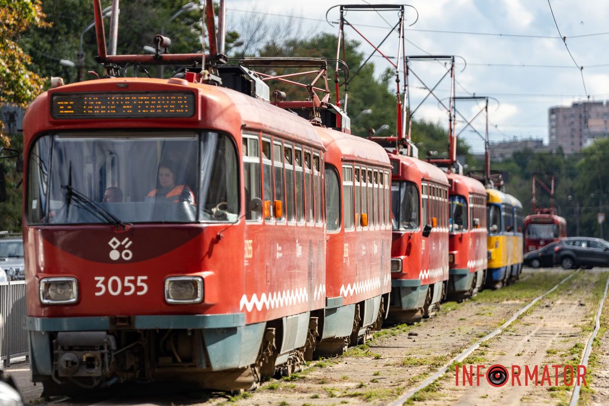 Наразі заблокований рух трамваїв №12 Наразі заблокований рух трамваїв №12