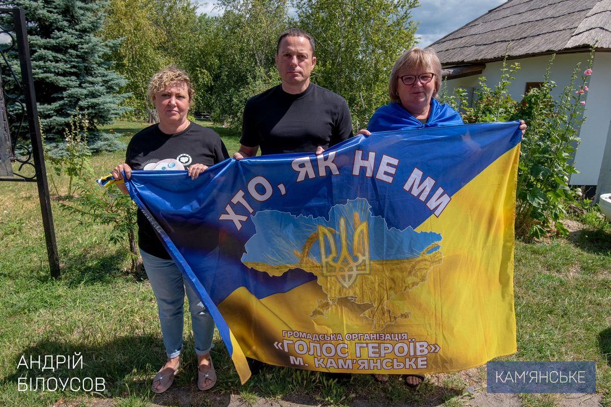 У селищі Карнаухівка з’явився пам’ятний знак на честь загиблих Захисників 2