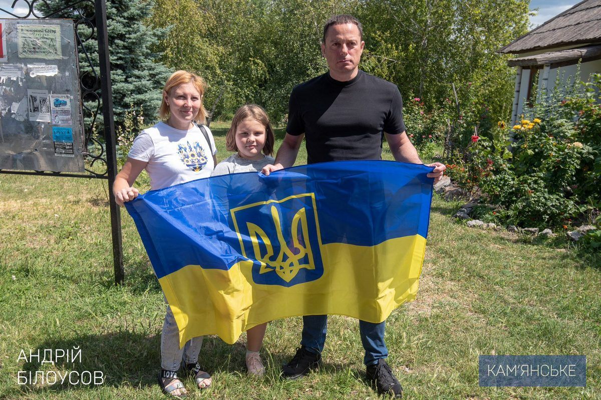 У селищі Карнаухівка з’явився пам’ятний знак на честь загиблих Захисників 6