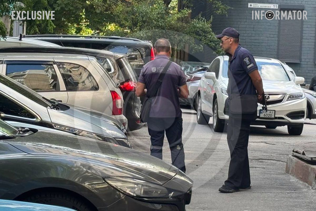 «Паркувальна мафія»: як у Дніпрі штрафують водіїв через шахрайство інспекторів з паркування міськради 1