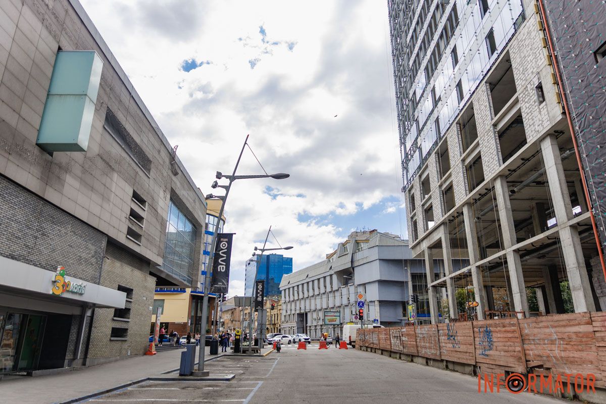 Речь идет о участке от улицы Королевы Елизаветы II до улицы Князя Владимира Великого