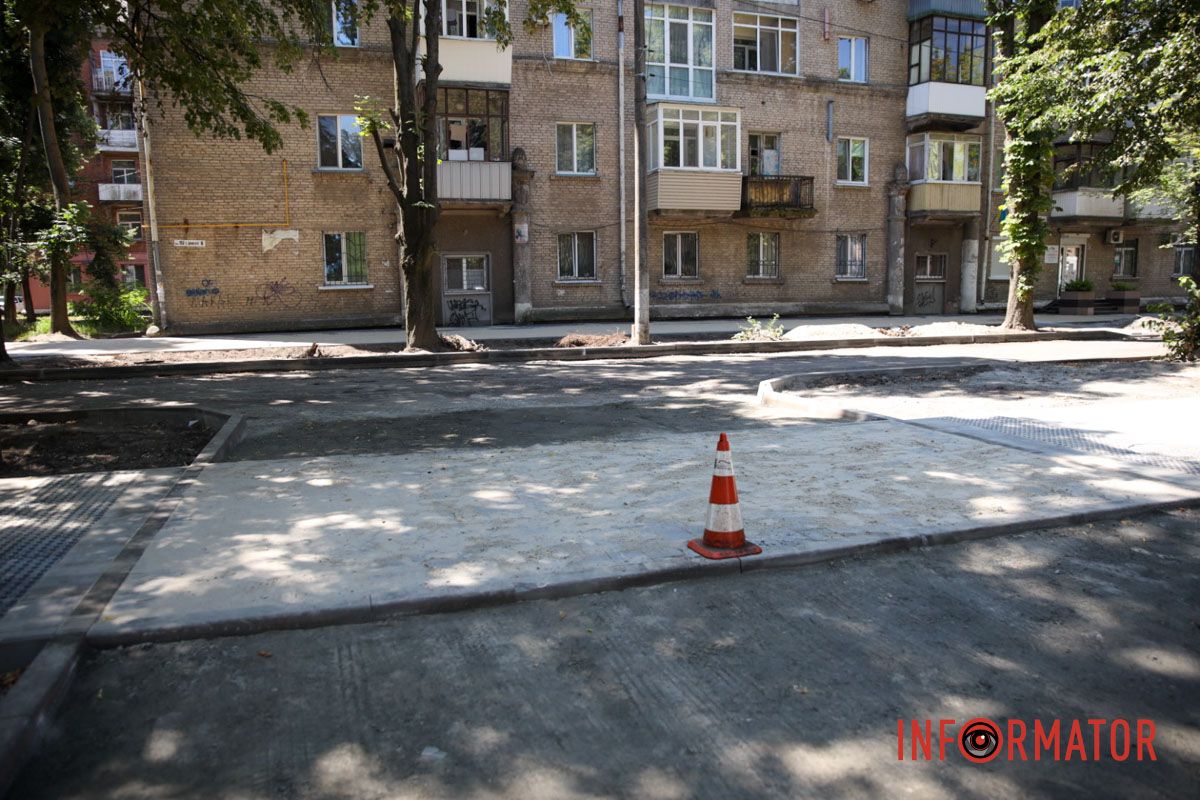 Ведь нужно было продумать и реализовать самотечный водоотвод