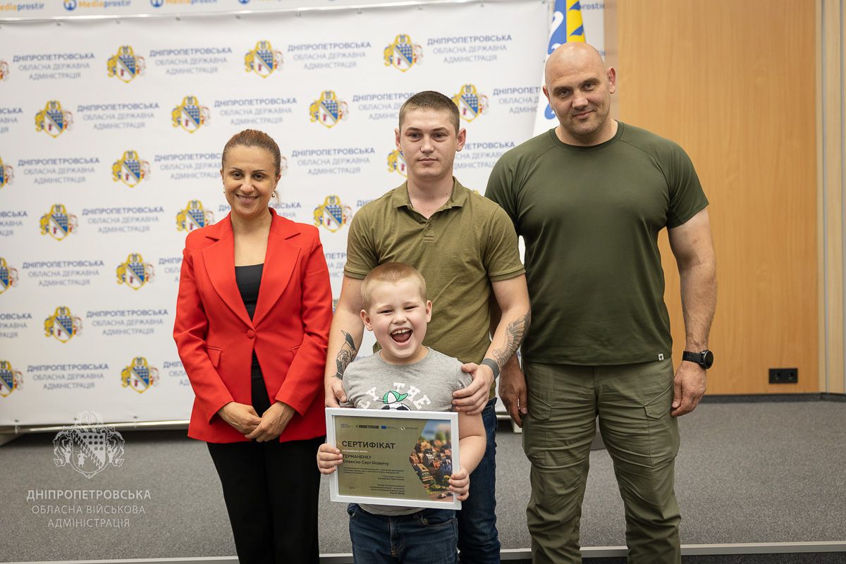 63 ветерани та родини полеглих Захисників з Дніпропетровщини отримали сертифікати на придбання житла 1