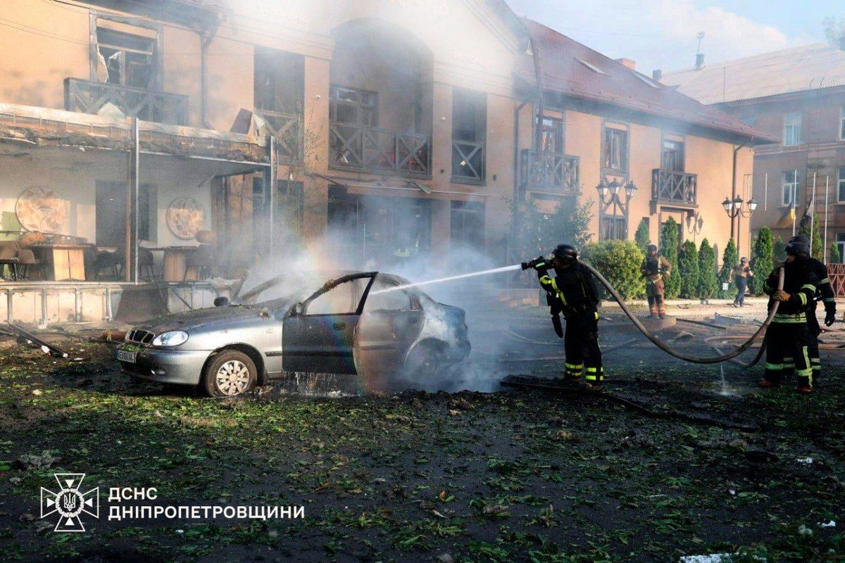 Вечерні удари по Кривому Рогу 4 липня Вечерні удари по Кривому Рогу: постраждалих вже 8, з’явилося з місць «прильотів» 1