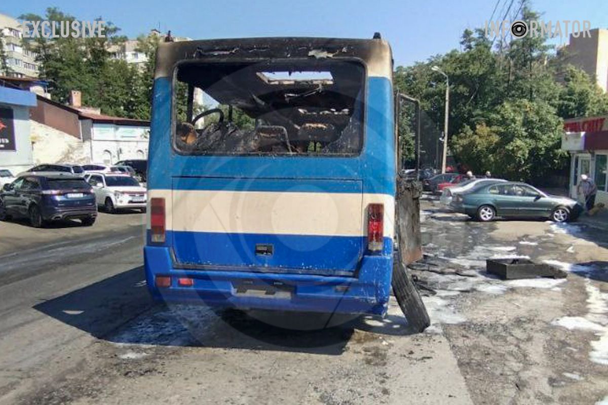 Площадь возгорания составила 15 квадратных метров