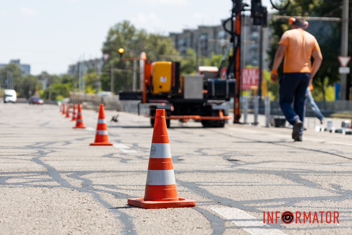 Загальна довжина конструкція сягає близько 200 метрів