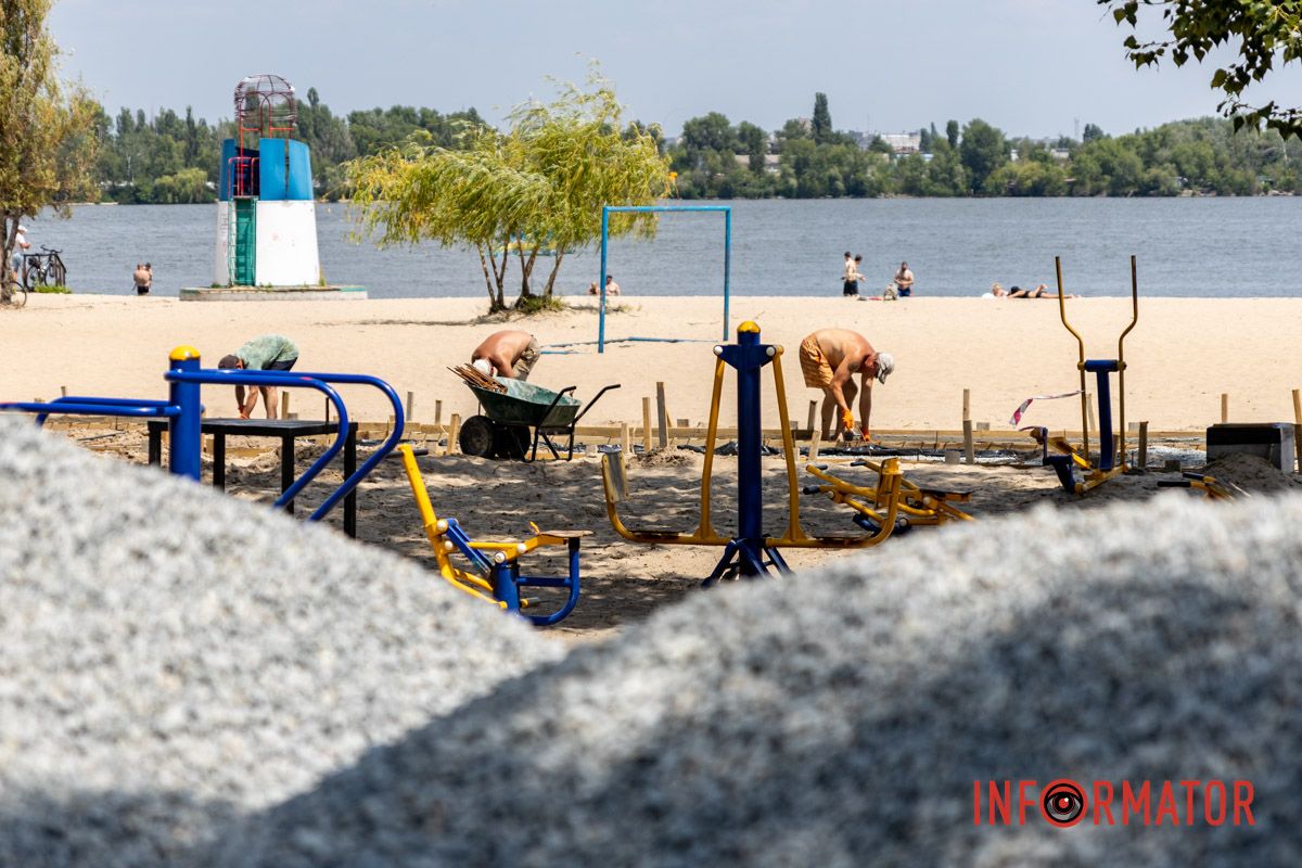 Работают в жару