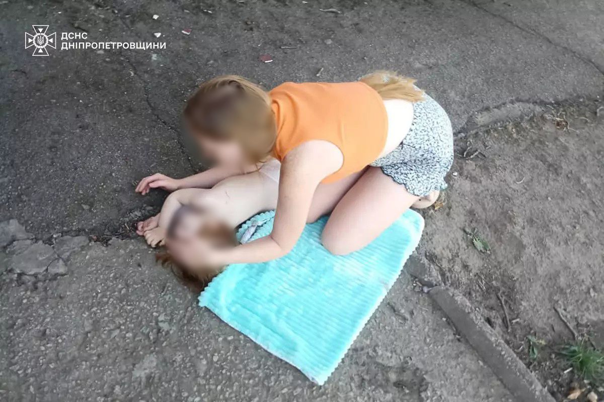 Дівчинка випала з 5 поверху