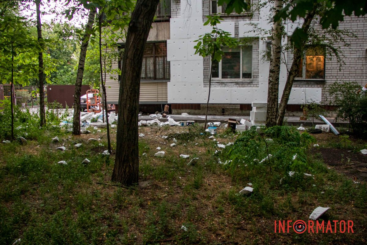 Вулиця в пенопласті