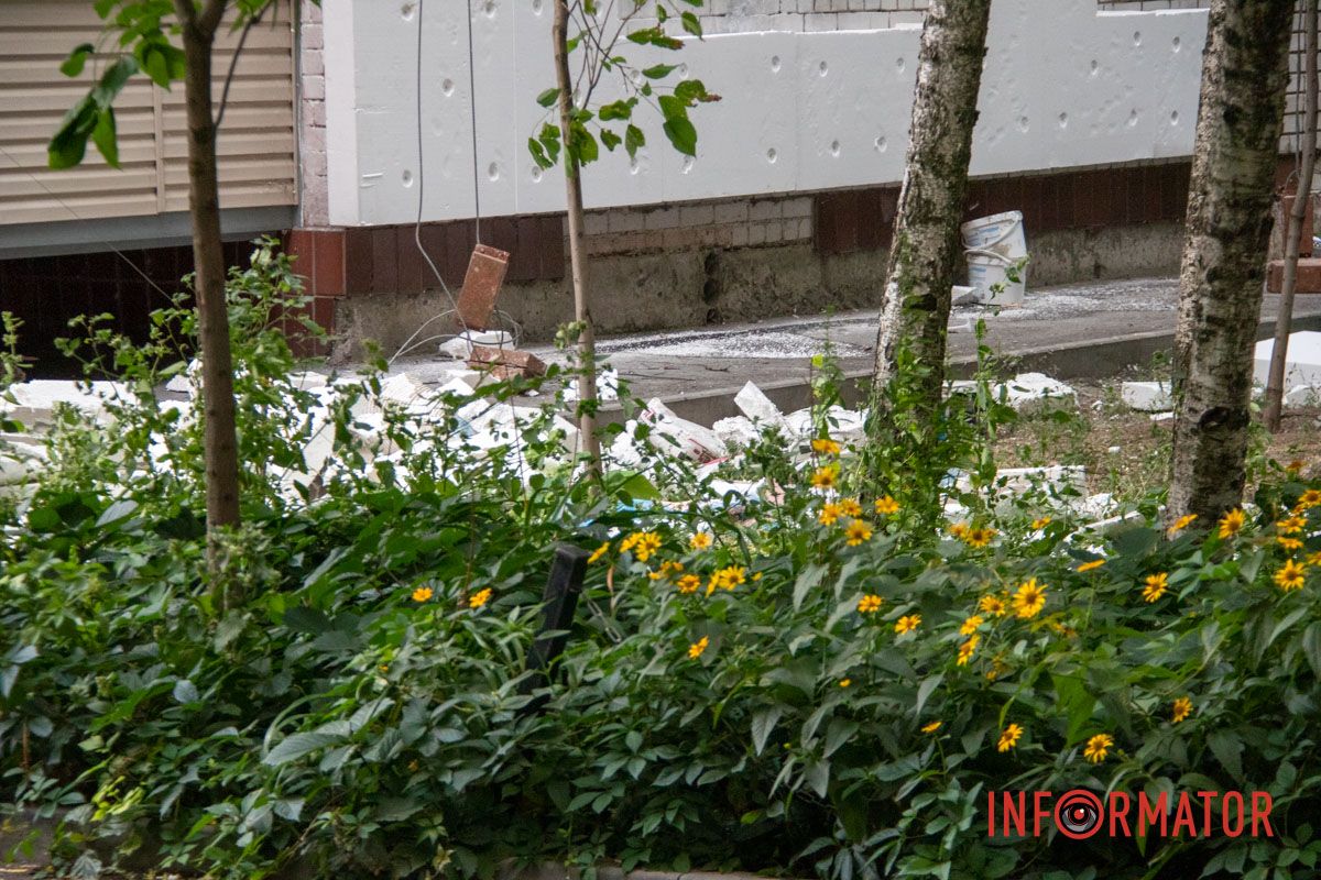 Утеплюють фасад