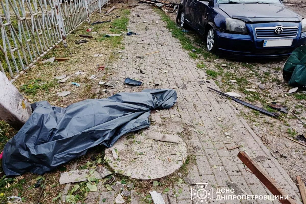 Внаслідок атаки загинули двоє людей – чоловік та жінка Внаслідок атаки загинули двоє людей – чоловік та жінка