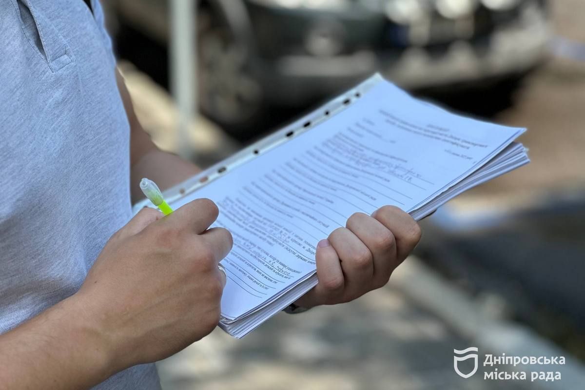 Автомобили без номеров перемещают на специально обустроенные площадки. «Сняли намеренно во избежание штрафов»: в Днепре начали эвакуировать автомобили без номеров 2