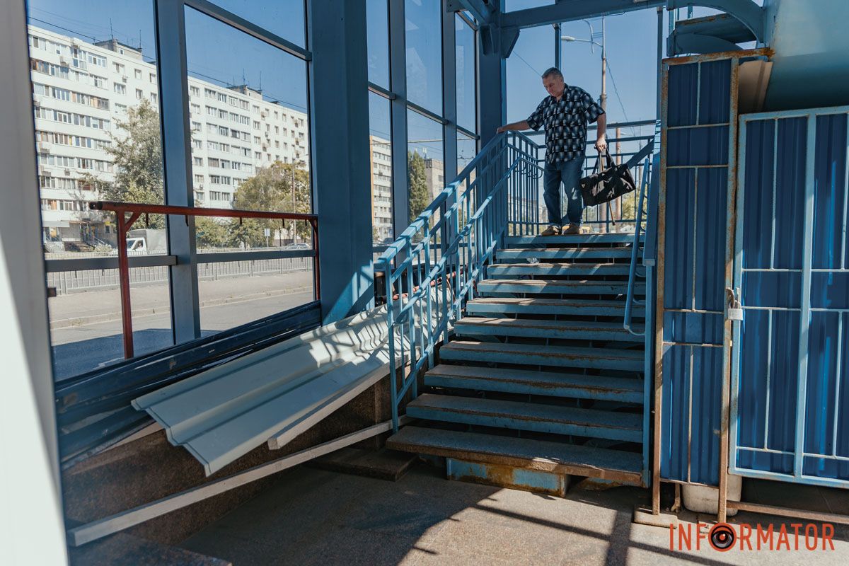 Днепряне могут воспользоваться пешеходным переходом и сейчас