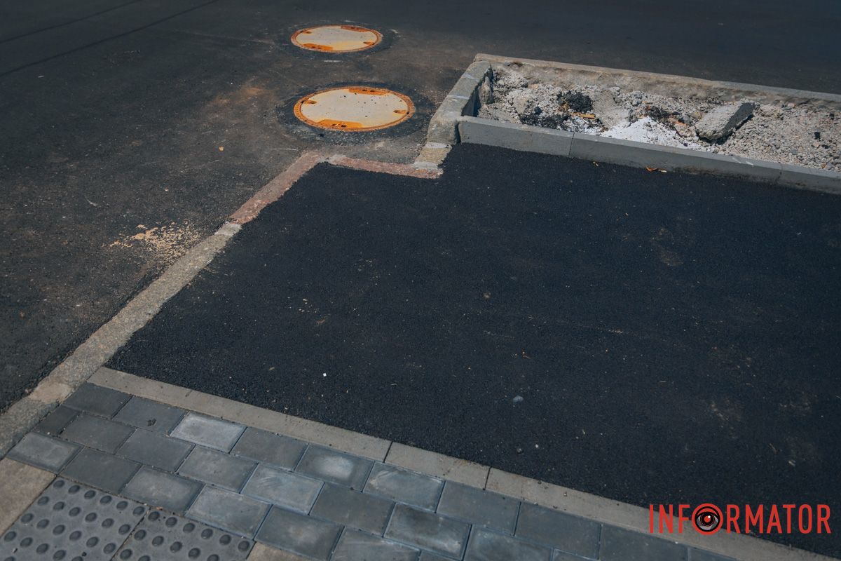 Новый тротуар и велодорожка: в Днепре обновили бульвар на Яворницкого 1