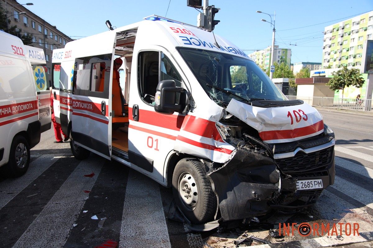 У вівторок, 22 липня, на Слобожанському проспекті сталася аварія У вівторок, 22 липня, на Слобожанському проспекті сталася аварія