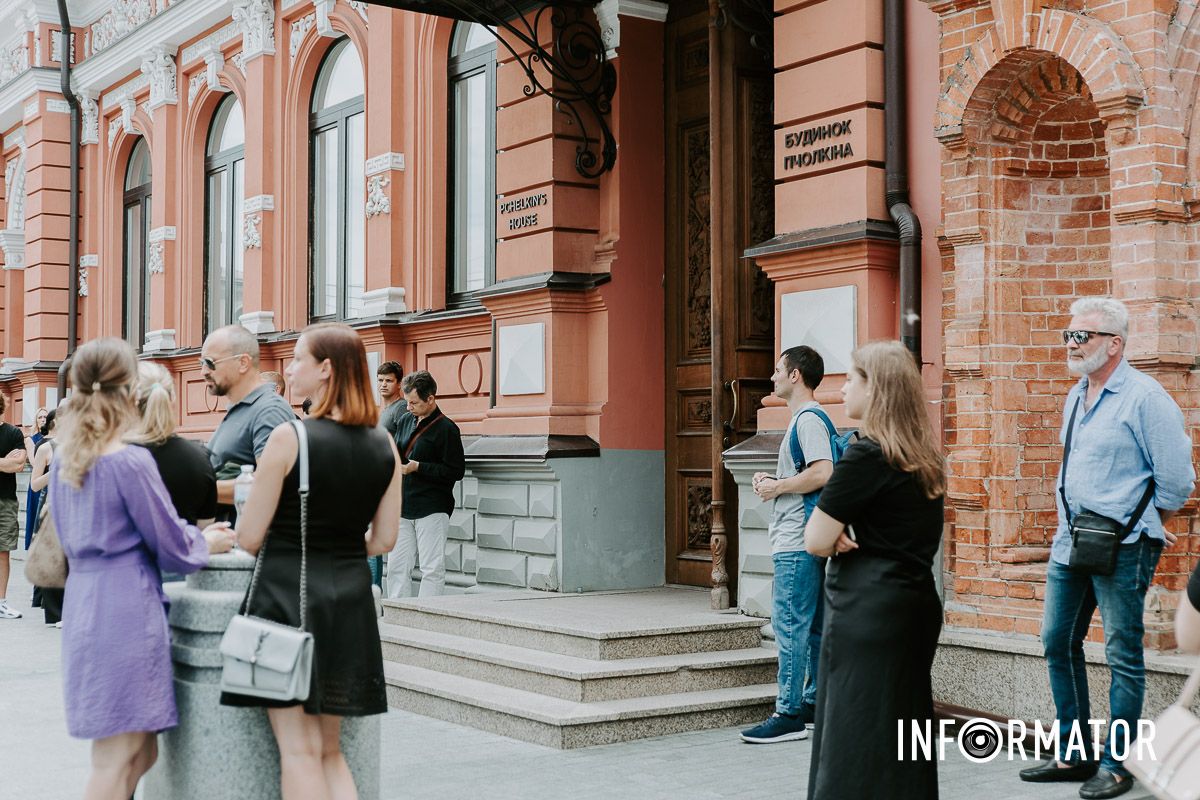 У Дніпрі попрощались із всесвітньовідомим фотографом Давидом Дубницьким, який загинув у ДТП 1