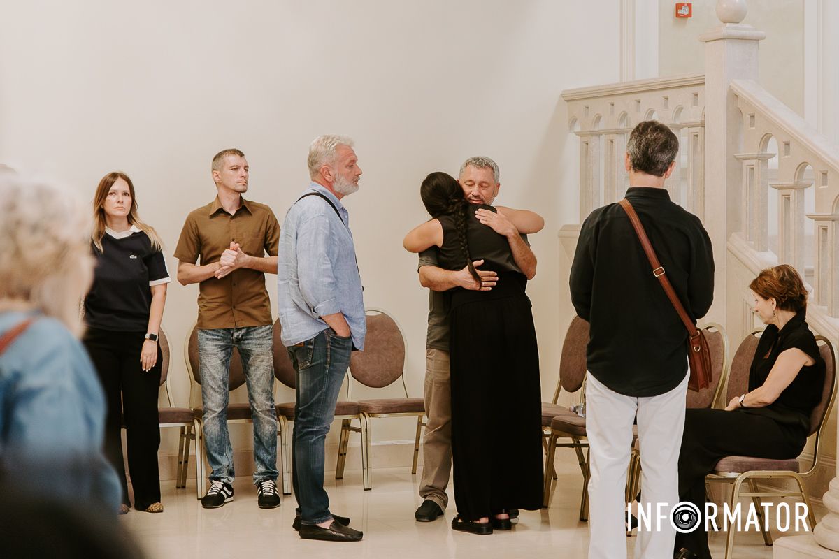 У Дніпрі попрощались із всесвітньовідомим фотографом Давидом Дубницьким, який загинув у ДТП 8