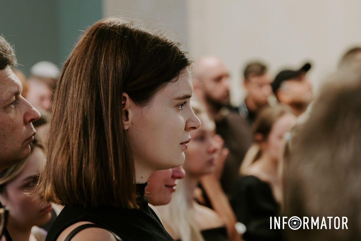 У Дніпрі попрощались із всесвітньовідомим фотографом Давидом Дубницьким, який загинув у ДТП 21